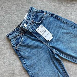 NWT Zara High Waisted Wide Leg Blue Ripped Jeans, Size 32/0